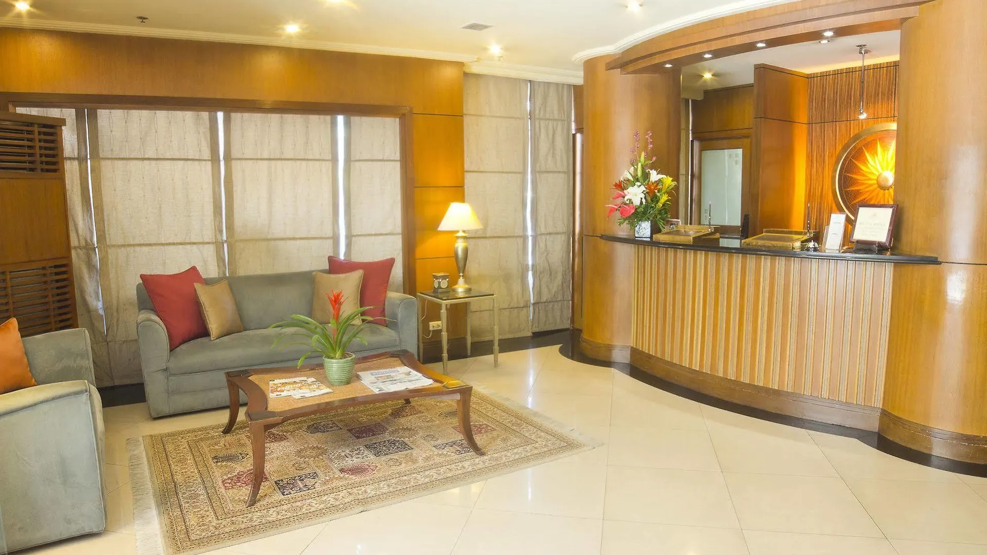 Hotel Herald Suites Solana Manila