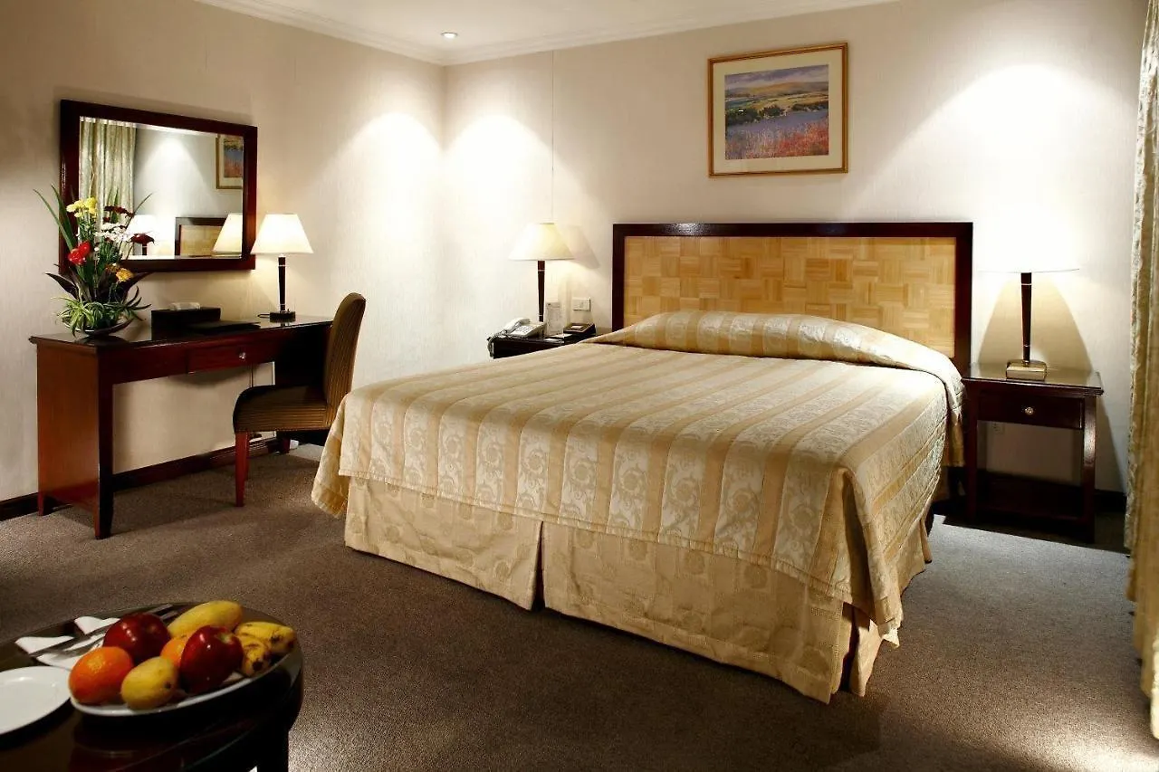 Hotel Herald Suites Solana Makati City