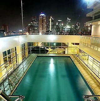 Hotel Herald Suites Solana Makati City