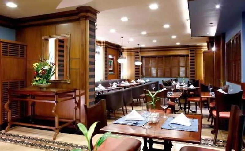 Herald Suites Solana Makati City