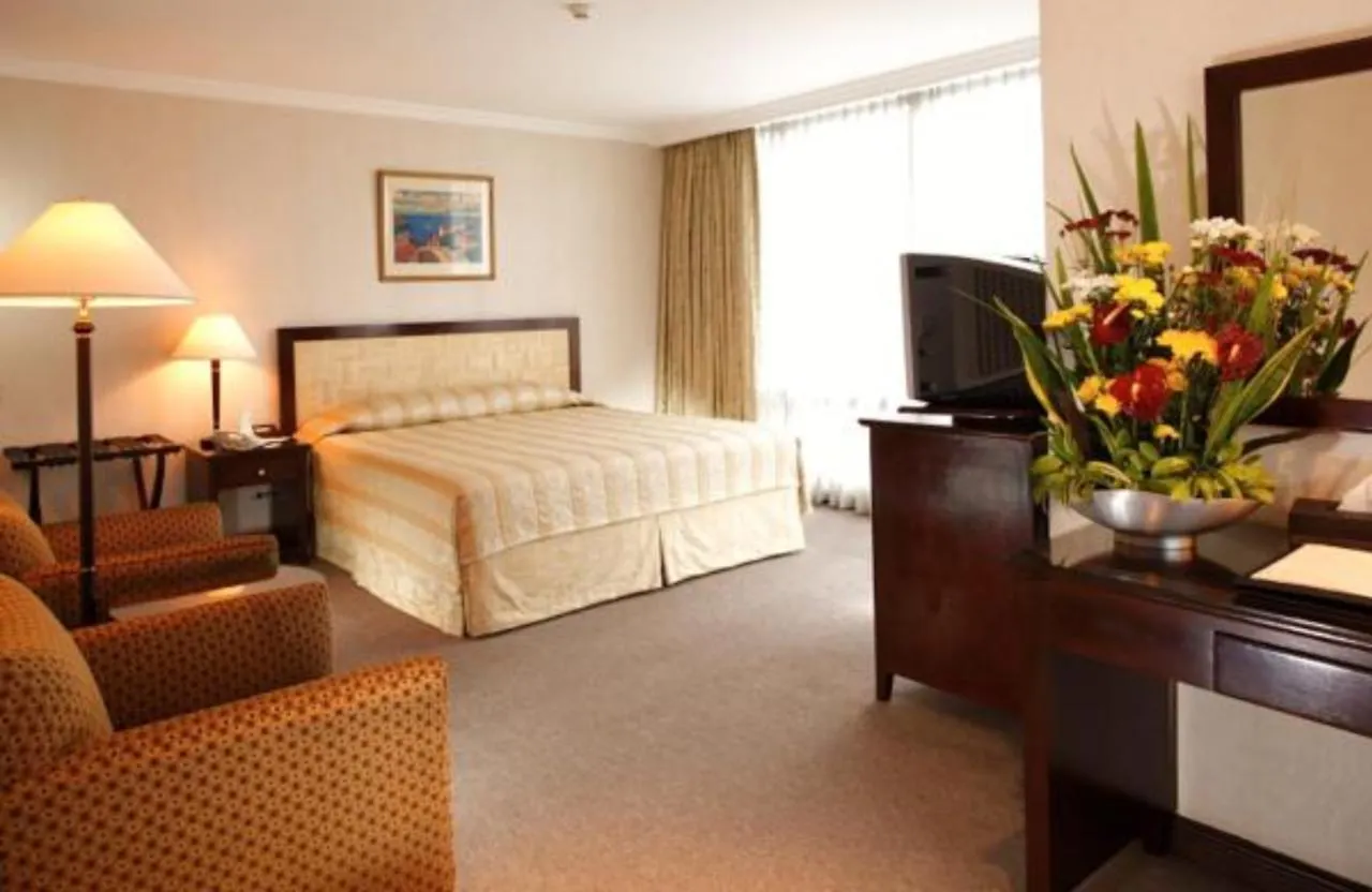 Hotel Herald Suites Solana Makati City