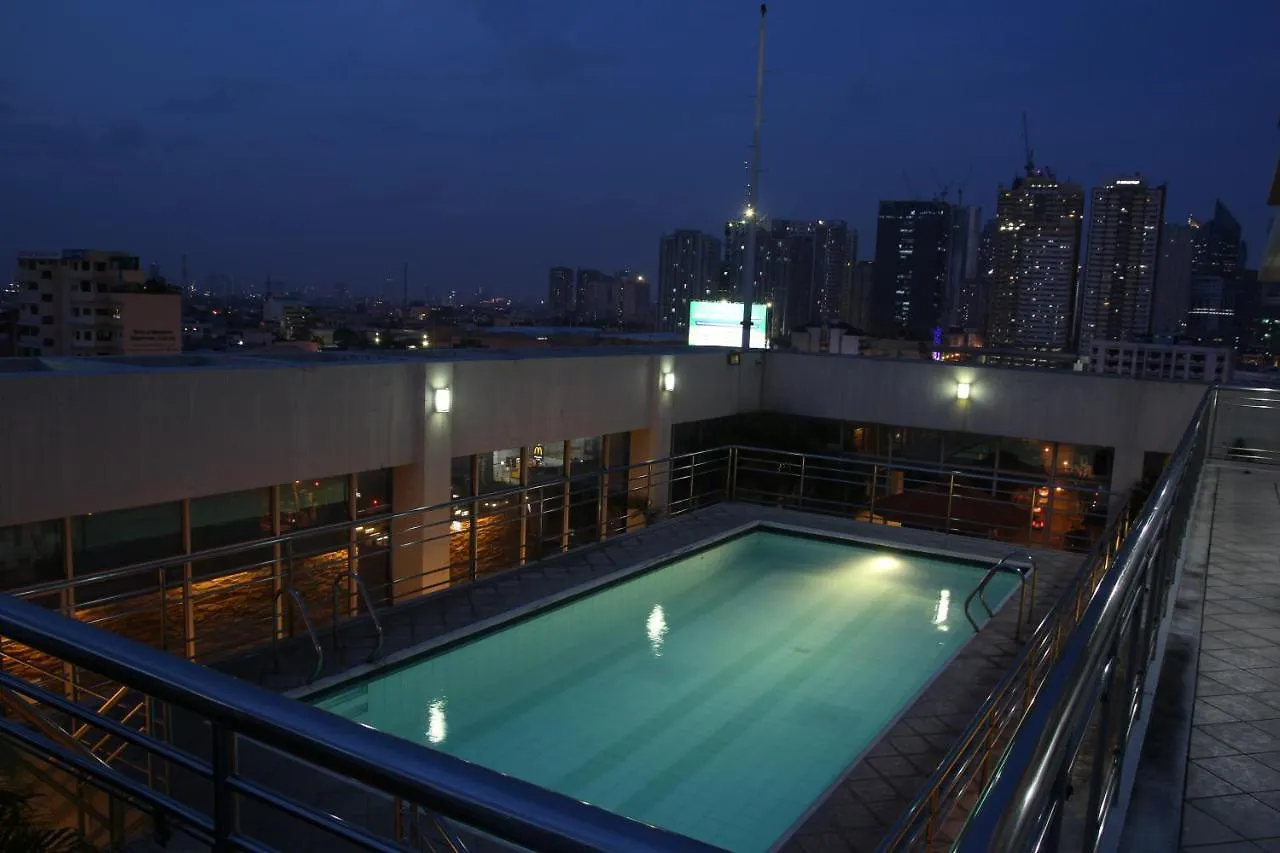 Herald Suites Solana Makati City Philippinen