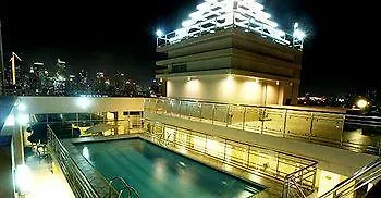 Herald Suites Solana Makati City 3*,